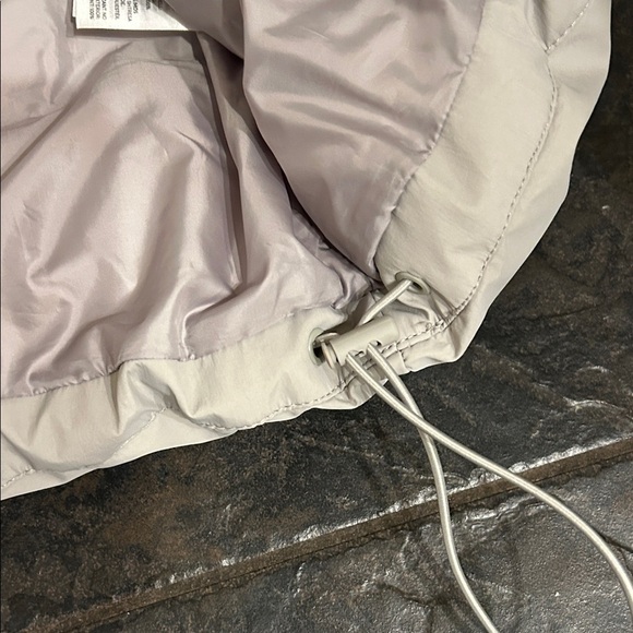 H&M Light Beige Windproof  Puffer Vest - Picture 4 of 6